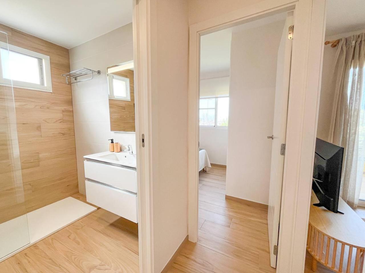 Miramar Apartment *